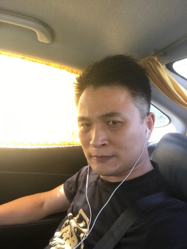 罗的第二张照片--周宁征婚网