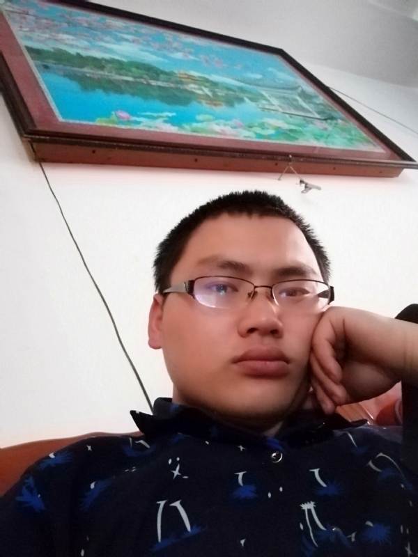 90男孩的第一张照片--周宁征婚网