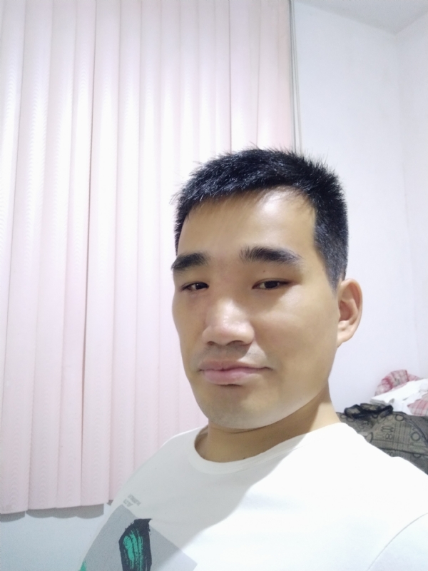 大男孩的第一张照片--周宁征婚网