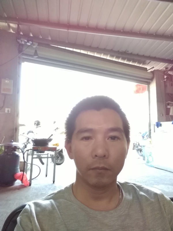 龙骑士的第一张照片--周宁征婚网