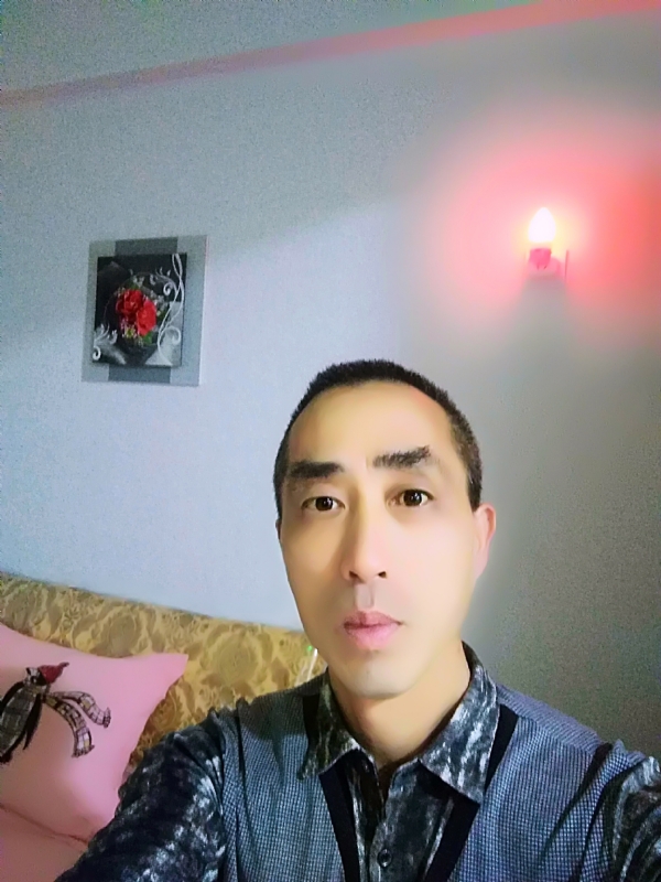 真诚的第一张照片--周宁征婚网