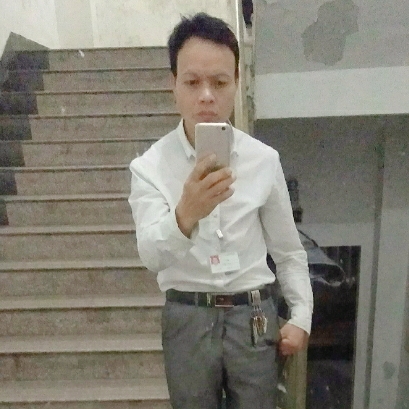 阳光男孩的第一张照片--周宁征婚网