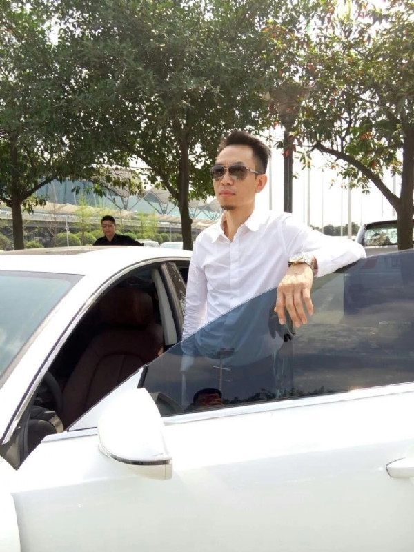 杨岳的第一张照片--周宁征婚网