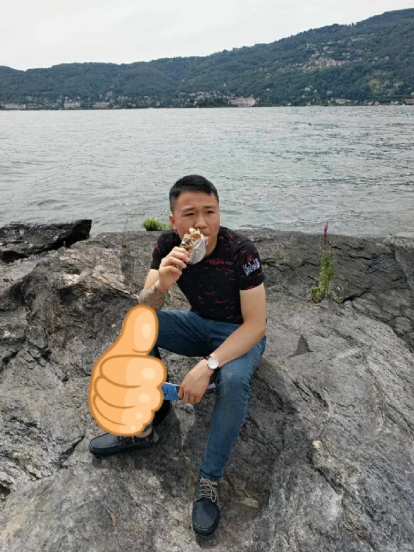 绚烂背后的平淡的第一张照片--周宁征婚网