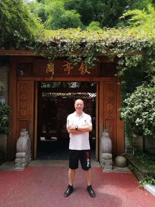 李国伟的第四张照片--周宁征婚网