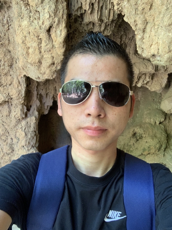 高兴的第一张照片--周宁征婚网