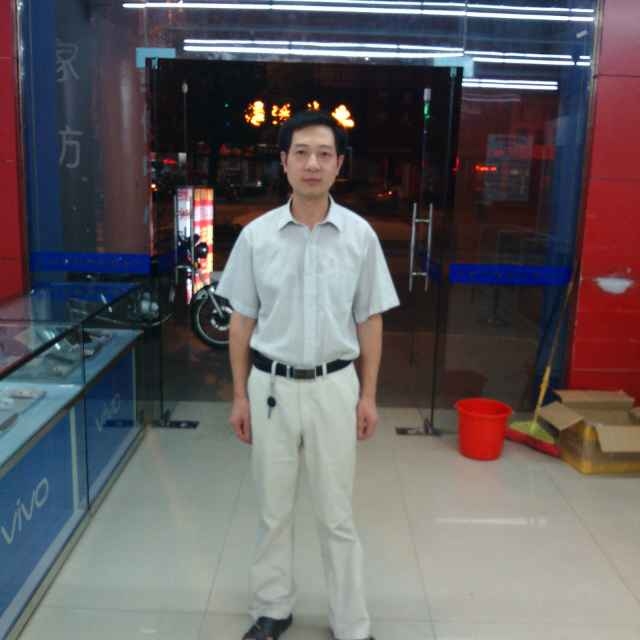 安静的第一张照片--周宁征婚网