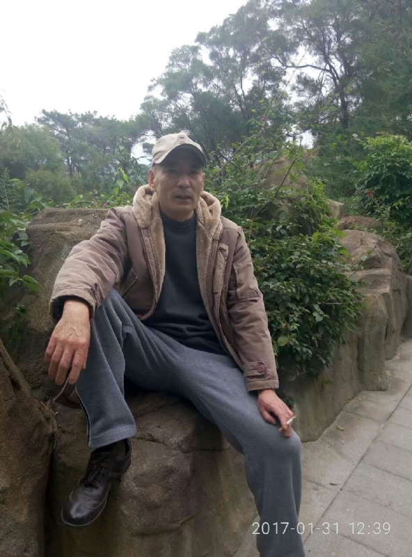 热腾腾的第一张照片--周宁征婚网