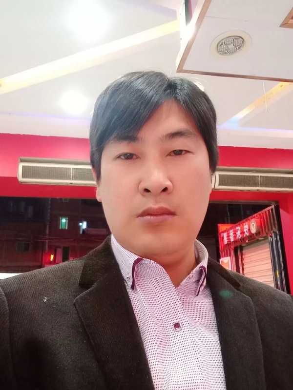 奔跑的第二张照片--周宁征婚网