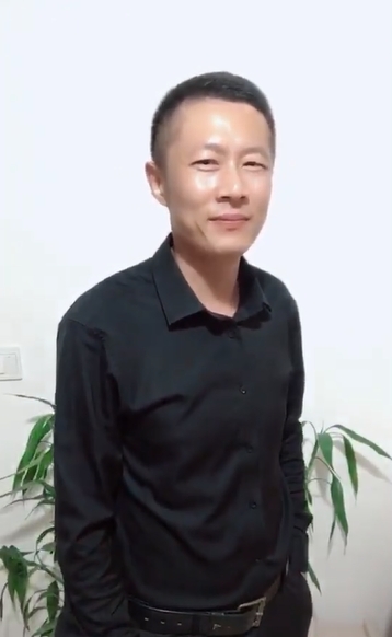 地huhi的第一张照片--周宁征婚网