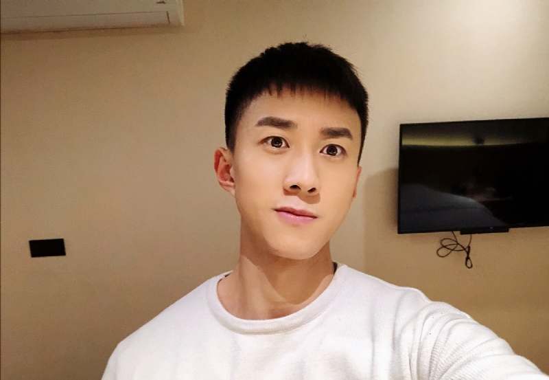 有钱就有钞能力的第一张照片--周宁征婚网