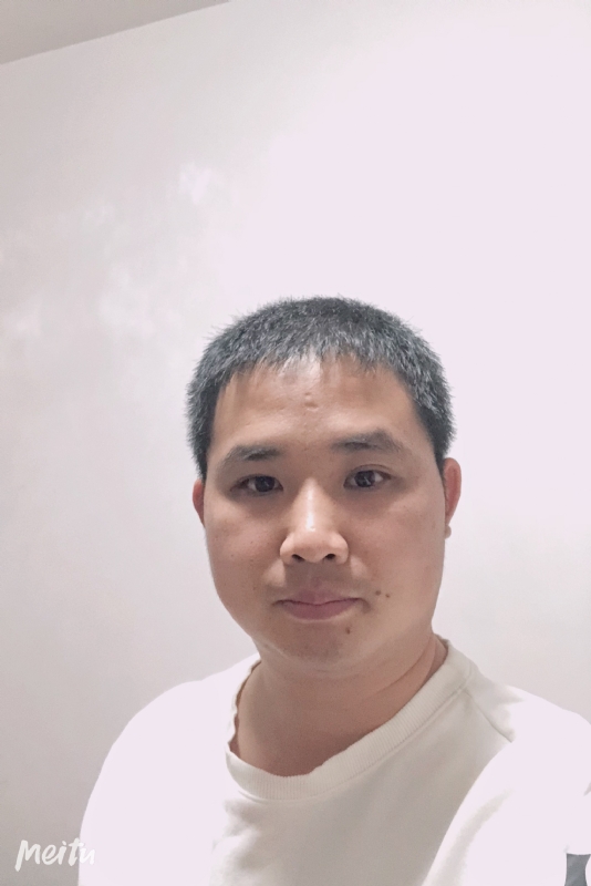 小梁的第一张照片--周宁征婚网