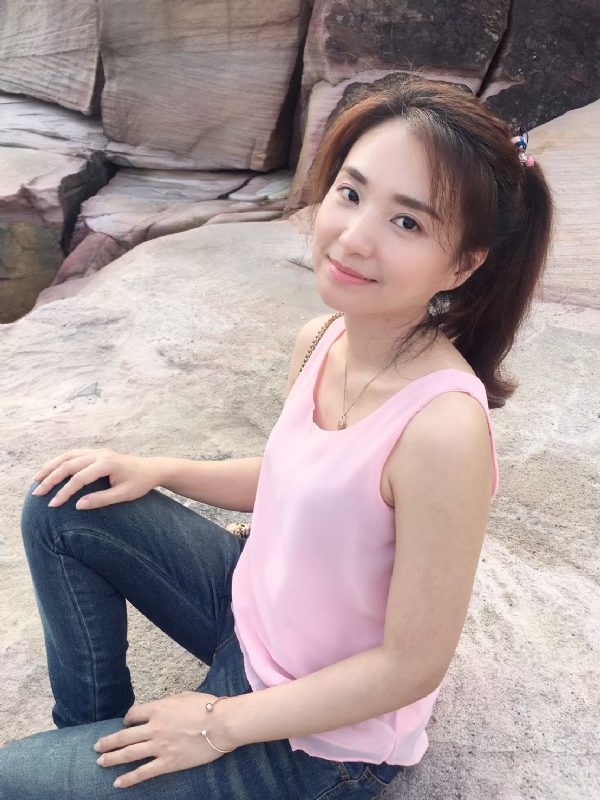 Jane的第二张照片--周宁征婚网