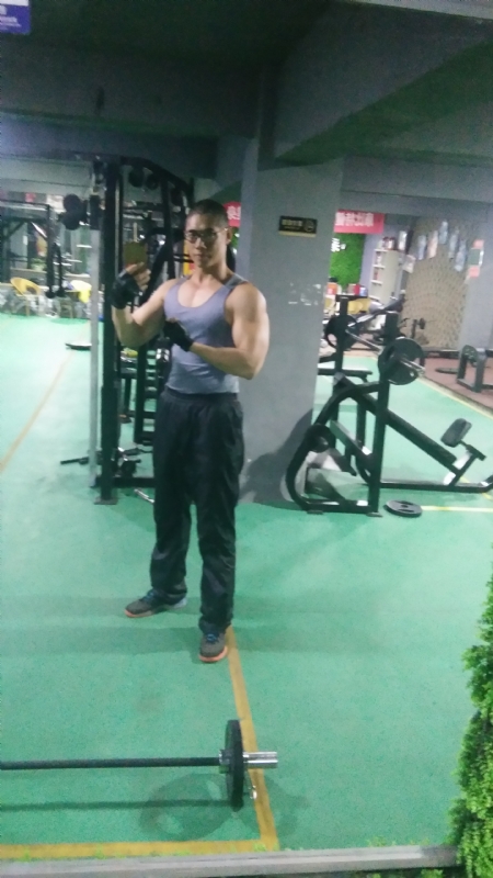 伤心是没有用的的第一张照片--周宁征婚网