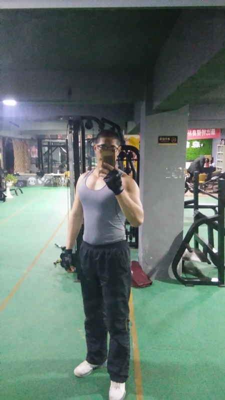 伤心是没有用的的第三张照片--周宁征婚网