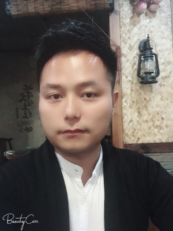 亦初的第一张照片--周宁征婚网