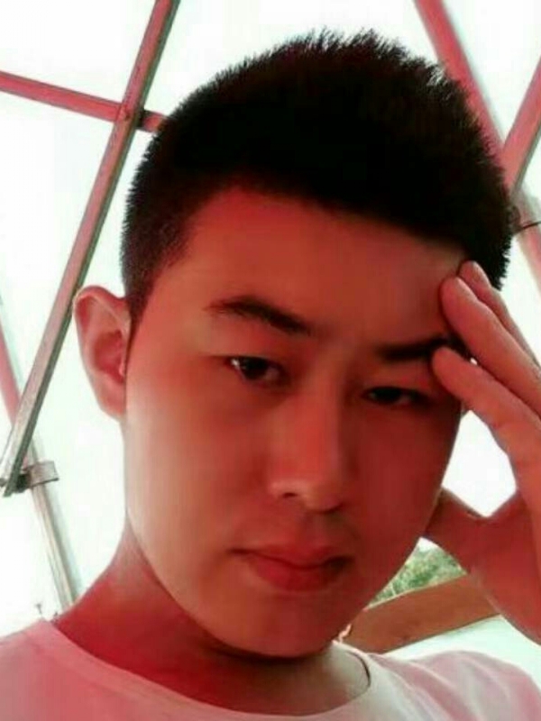 淡漠的第一张照片--周宁征婚网