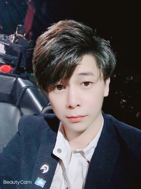 梦晨的第一张照片--周宁征婚网