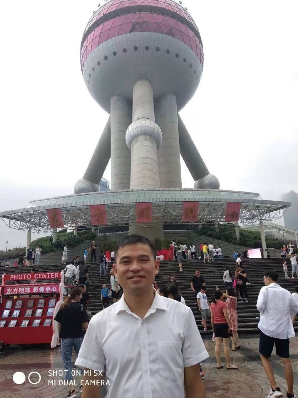 小猫吃老鼠的第一张照片--周宁征婚网