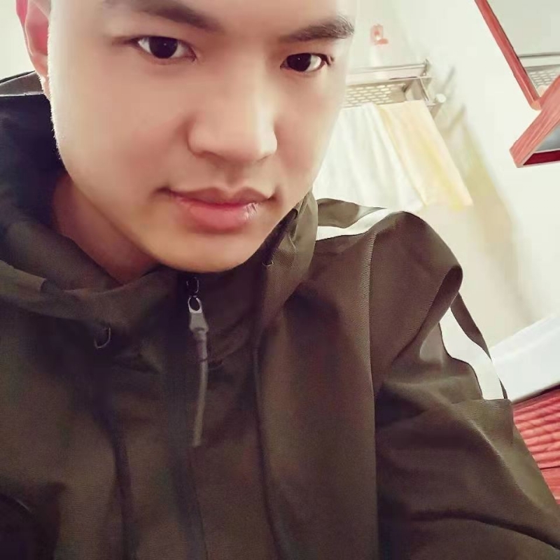 高大上的宅男的第二张照片--周宁征婚网