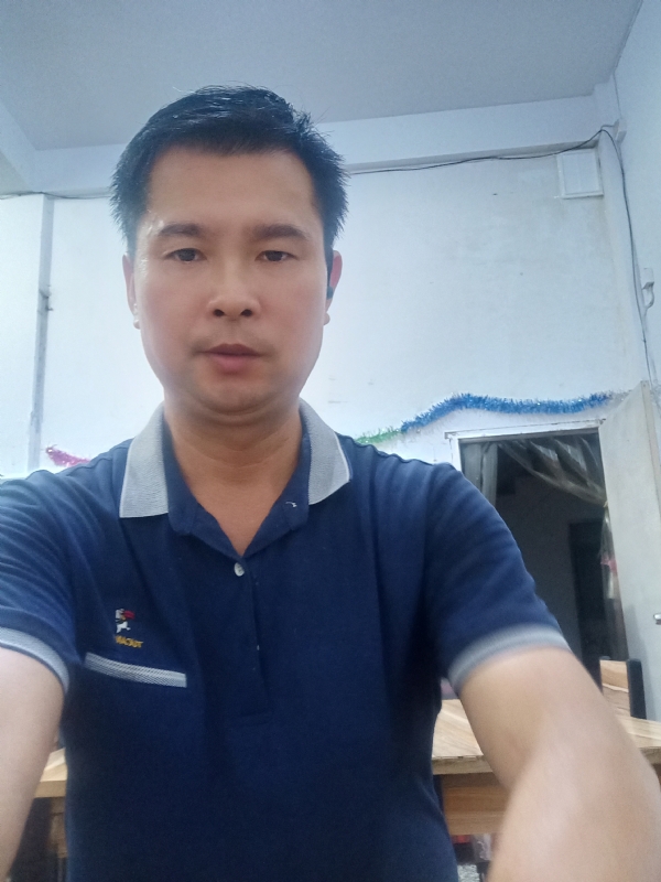 我是自强不息的第一张照片--周宁征婚网