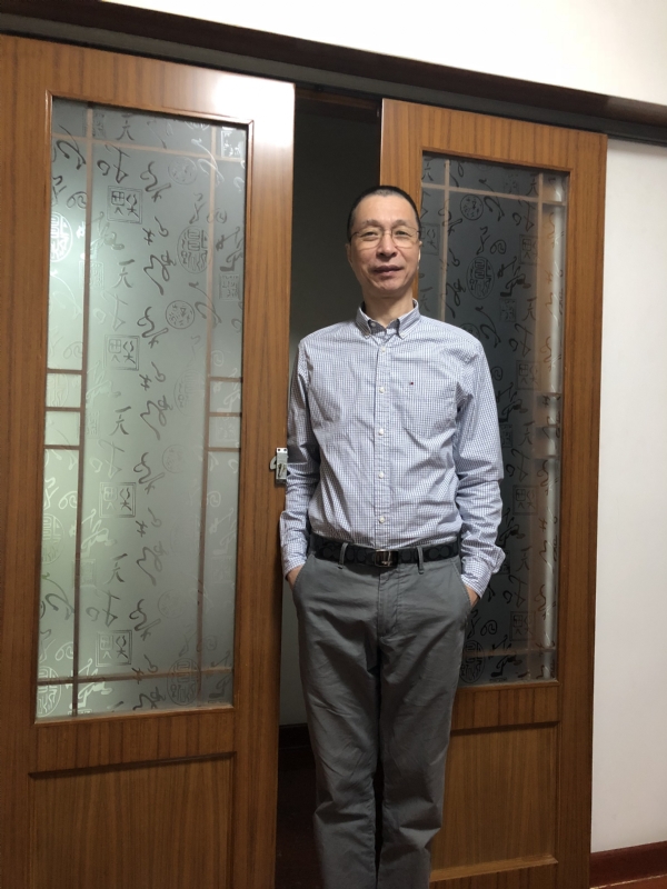 星辰的第一张照片--周宁征婚网