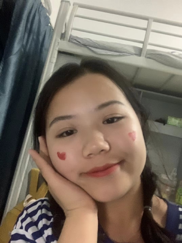 轻轻的一片云的第一张照片--周宁征婚网