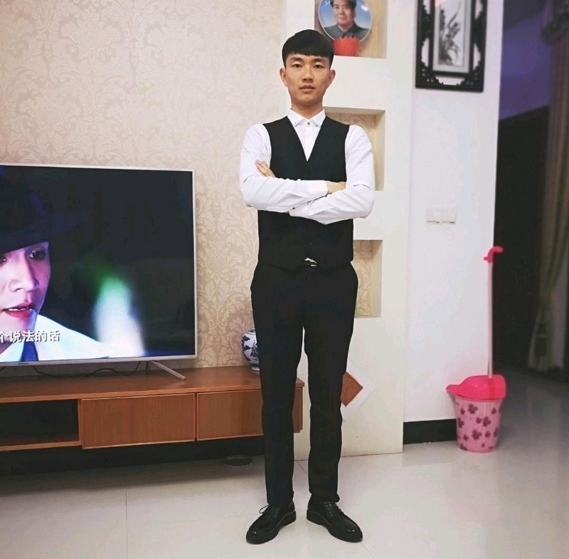 龙飞的第一张照片--周宁征婚网