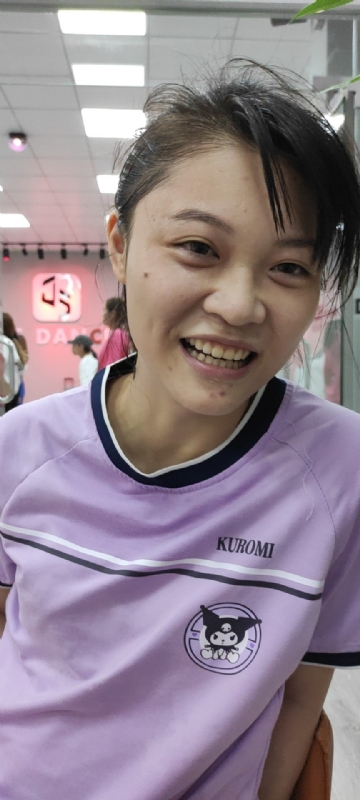 小慧的第一张照片--周宁征婚网