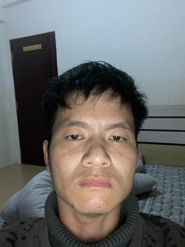 开心的第三张照片--周宁征婚网