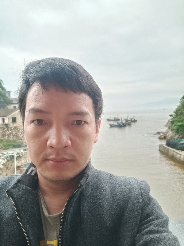 啊亮的第一张照片--周宁征婚网