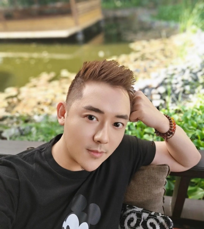 黄家豪的第二张照片--周宁征婚网