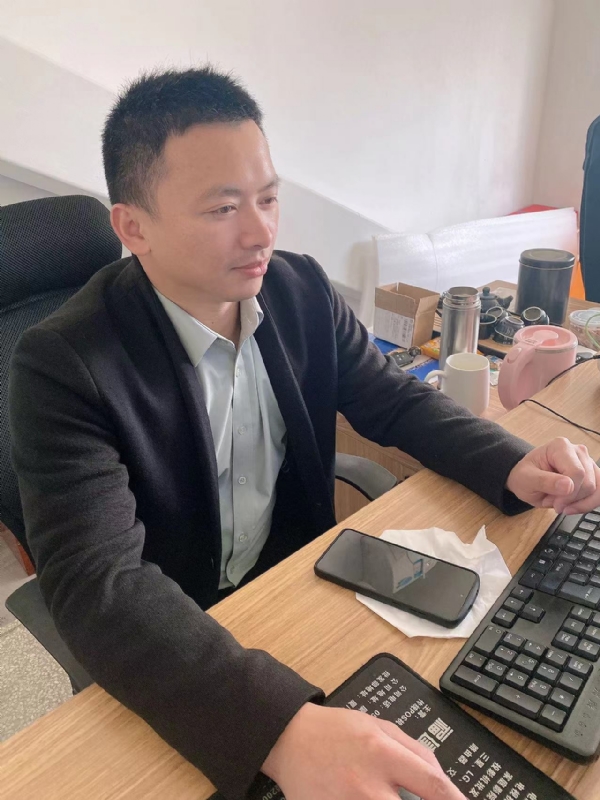 落叶知秋的第一张照片--周宁征婚网