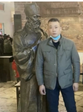 小峰的第一张照片--周宁征婚网