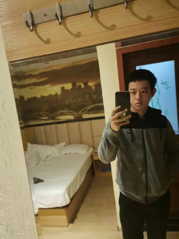 阵雨的第一张照片--周宁征婚网