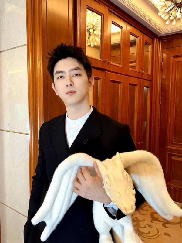 杨chen的第二张照片--周宁征婚网