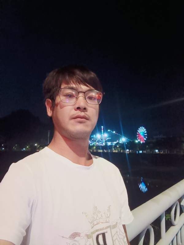 任豐的第一张照片--周宁征婚网