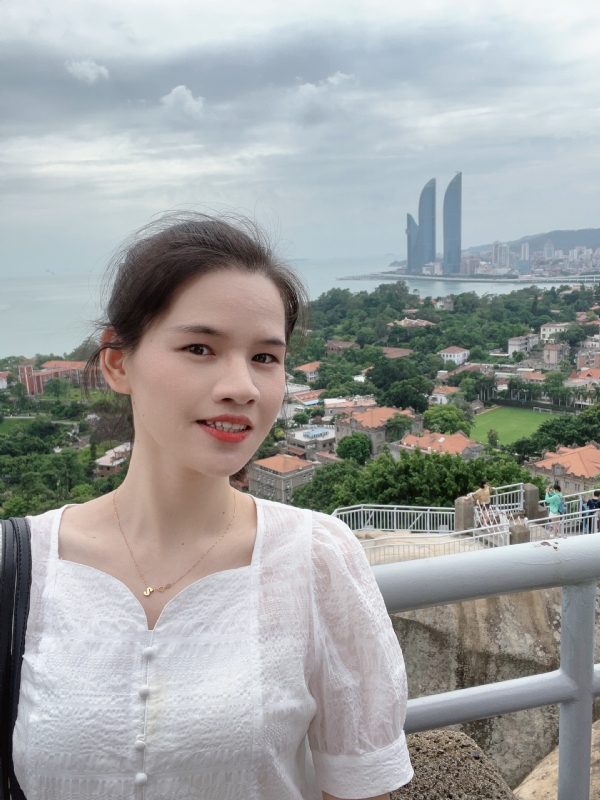 Rubia的第二张照片--周宁征婚网